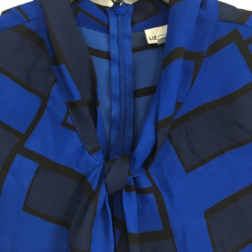 Liz Claiborne - Picture 2 of 4